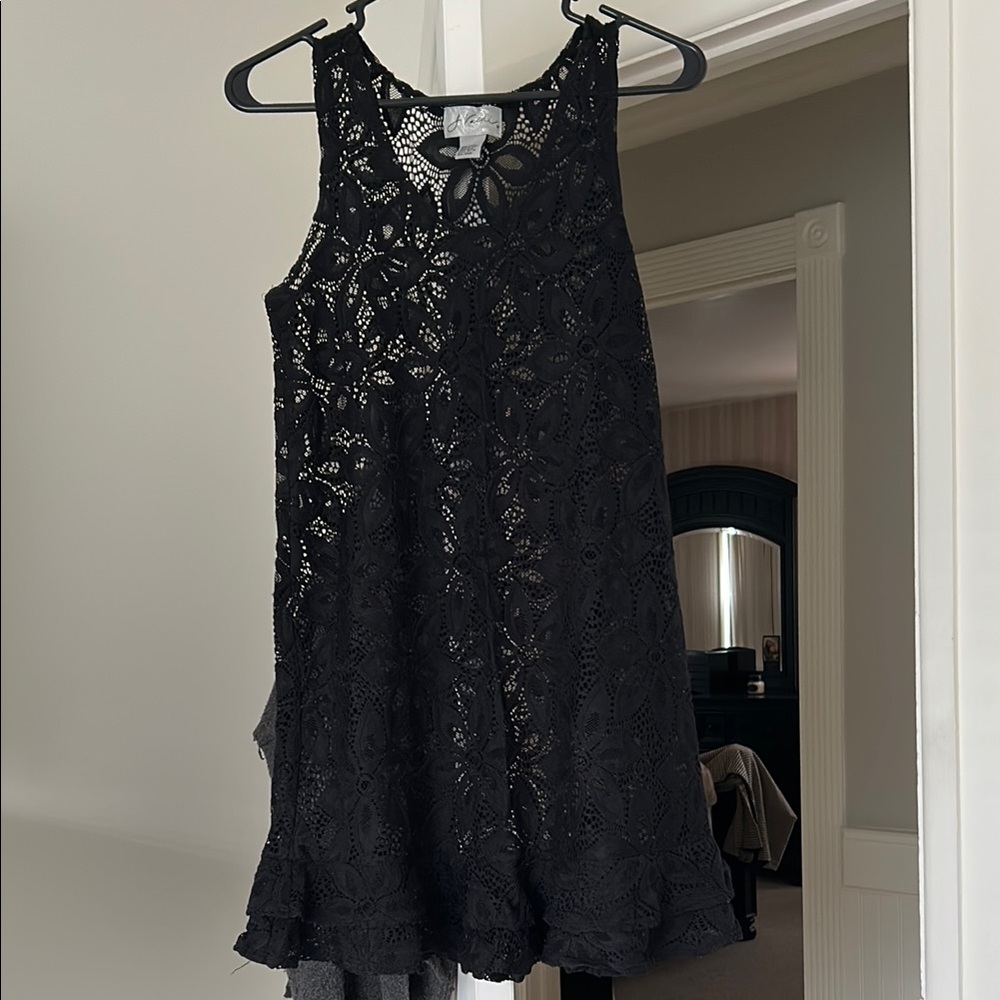 Black Cover-up Size Small flower lace ruffled bottom